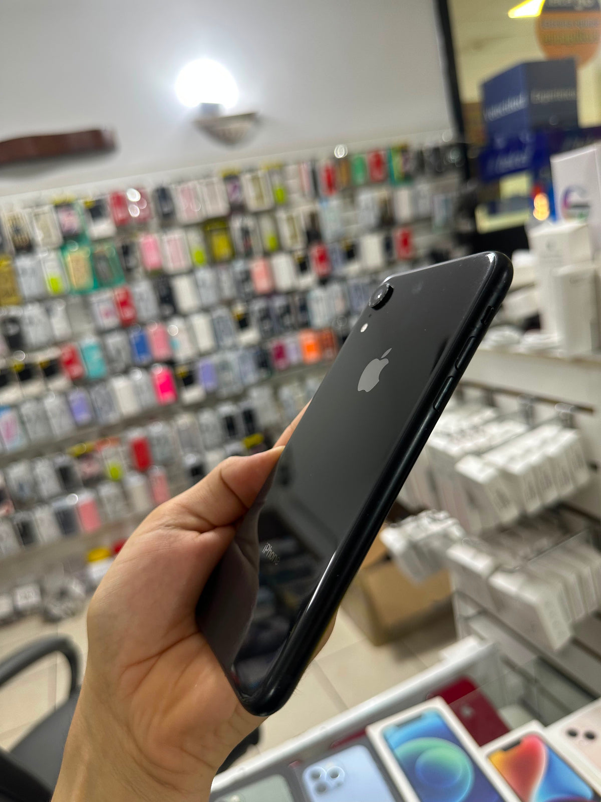 Iphone XR de 64 Gb negro de exibicion