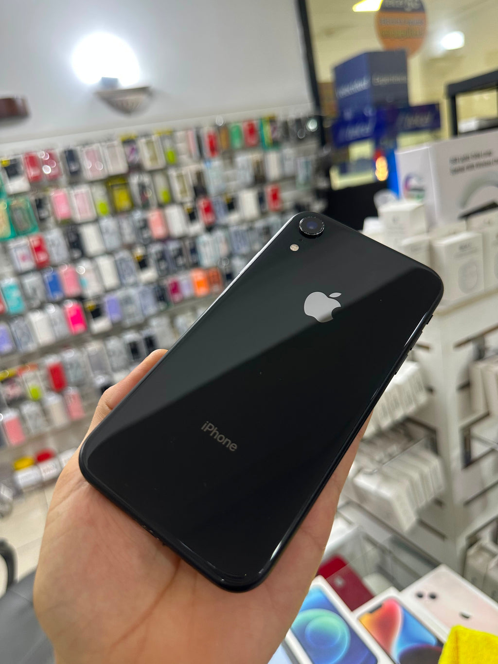 Iphone XR de 64 Gb negro de exibicion
